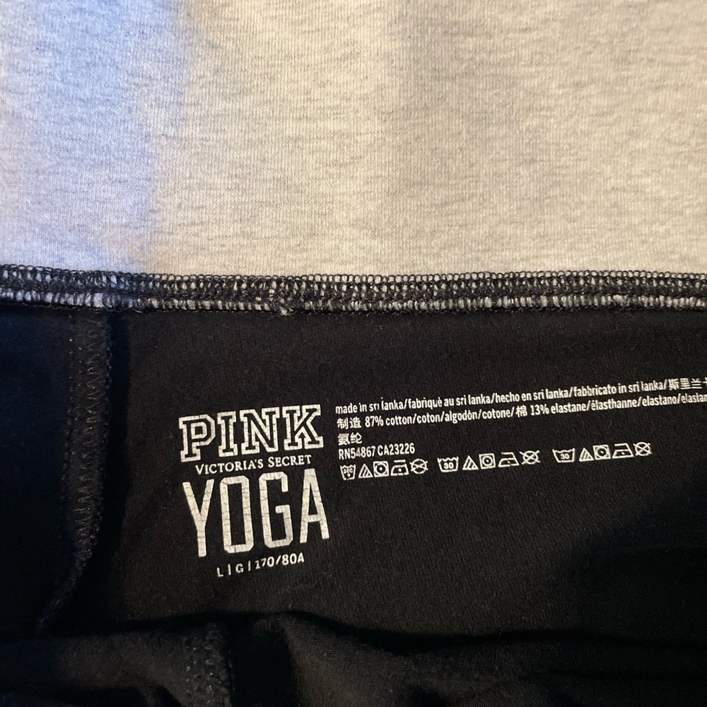 Victoria's Secret Black and White Leggings - Picture 4 of 4